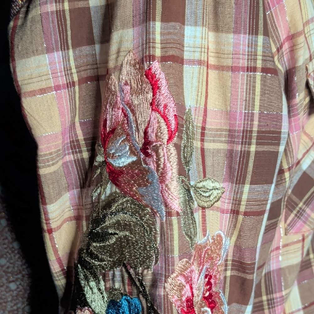 Plaid Shirt with Floral Sleeve Embroidery - Picture 9 of 9
